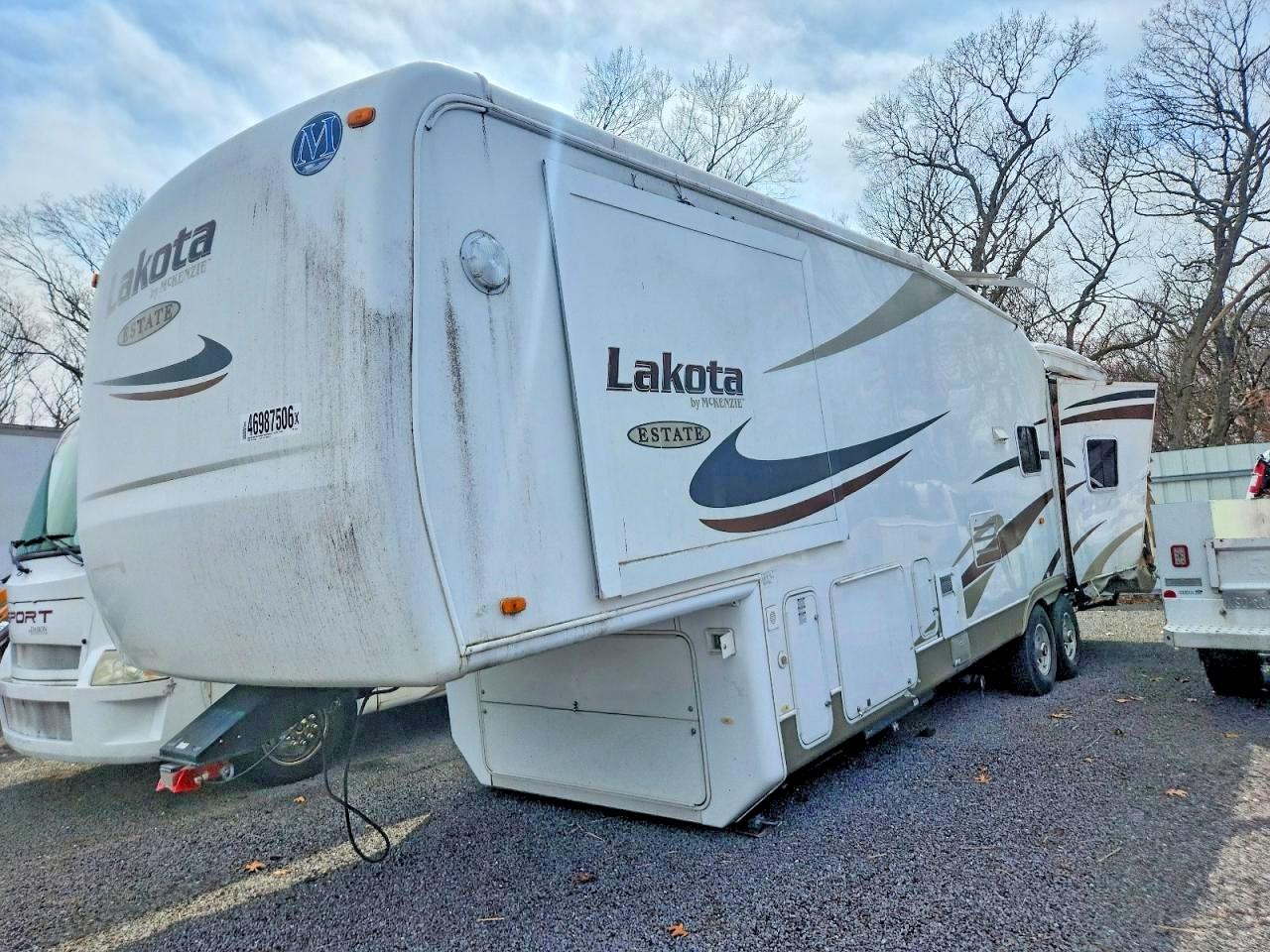 2007 LAKOTA RECREATION