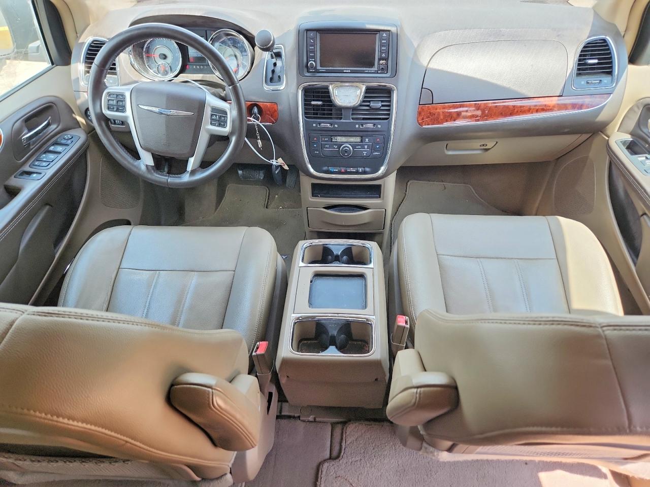 2016 CHRYSLER MINIVAN