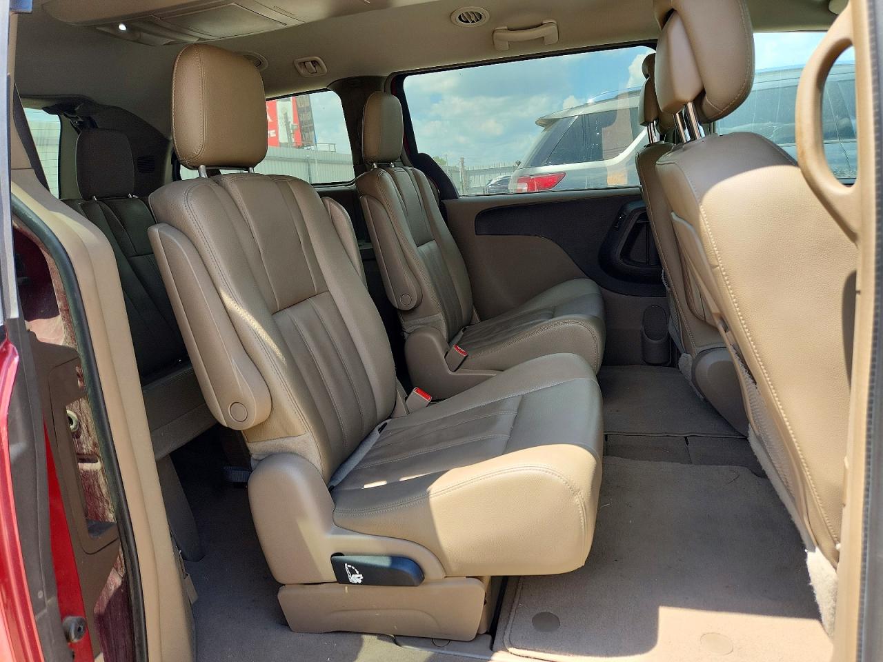 2016 CHRYSLER MINIVAN