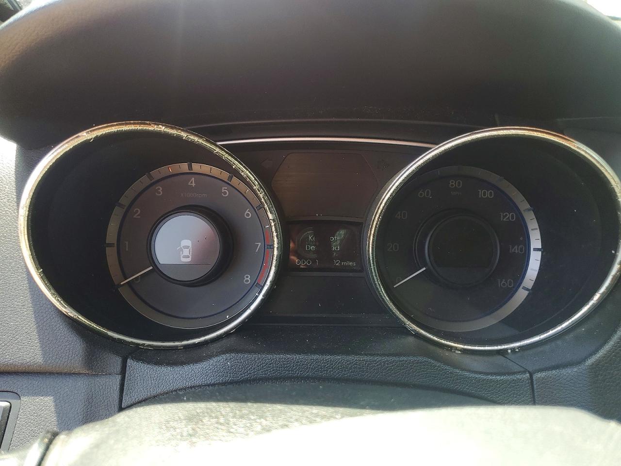 2011 HYUNDAI SONATA