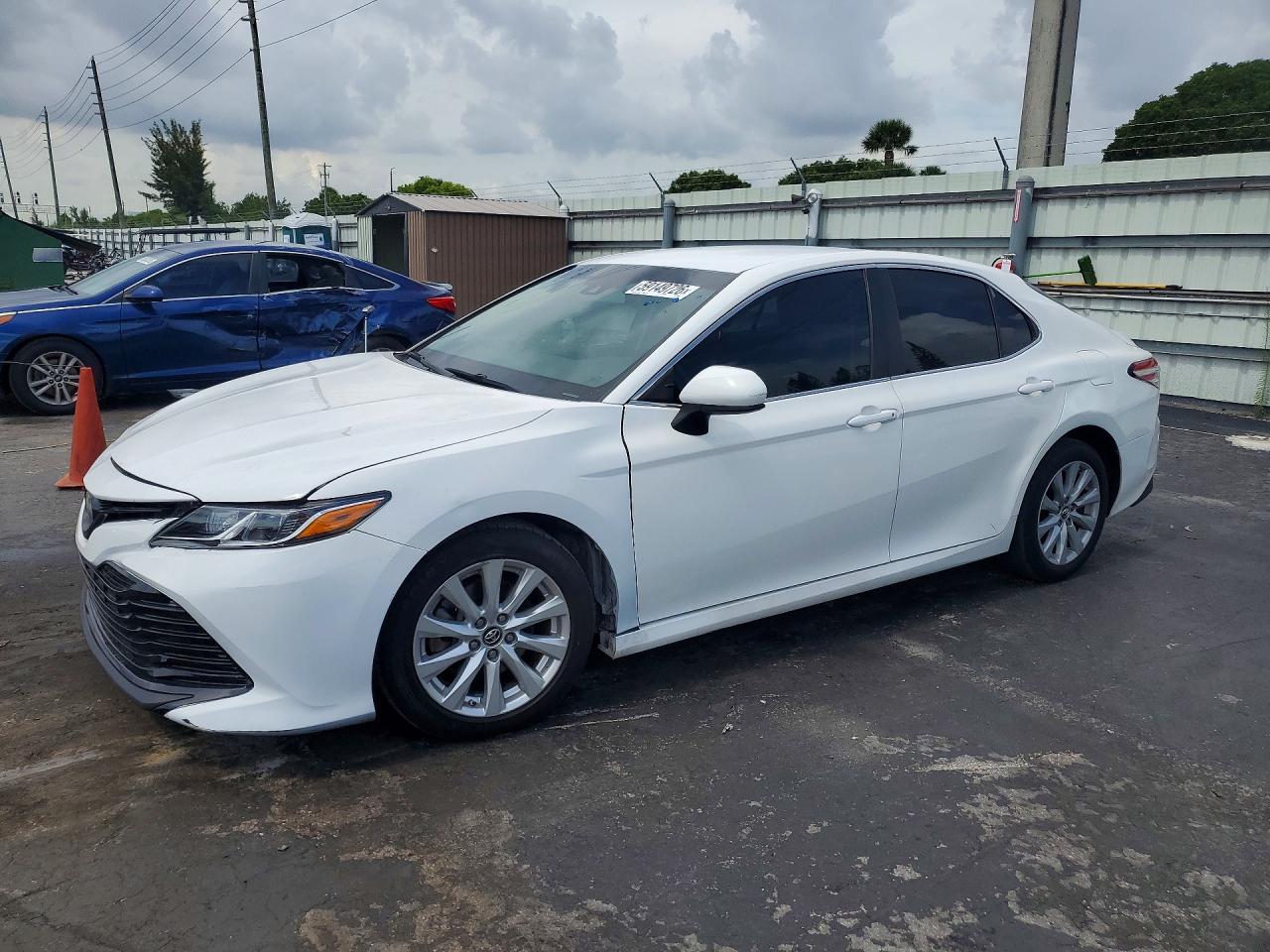 2018 TOYOTA CAMRY