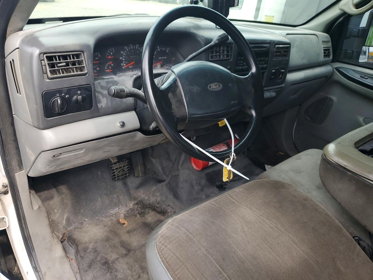 2006 FORD F650