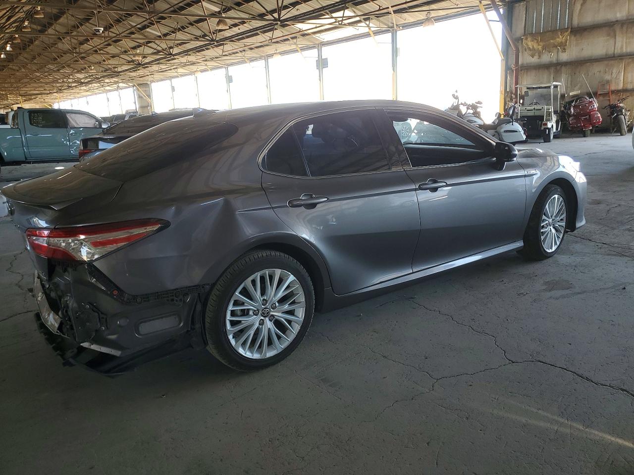 2020 TOYOTA CAMRY