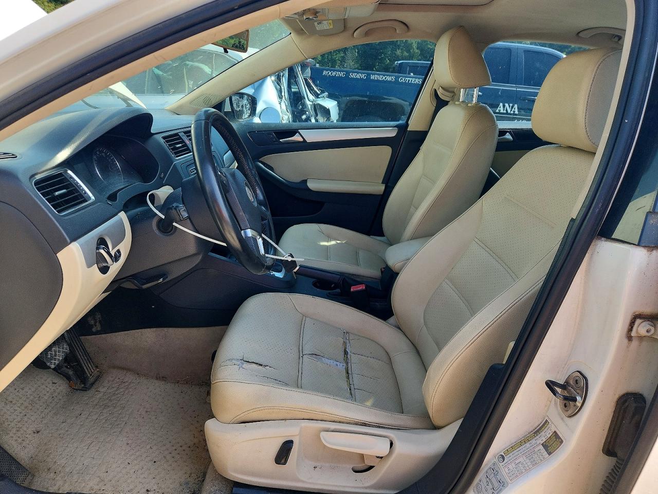2013 VOLKSWAGEN JETTA