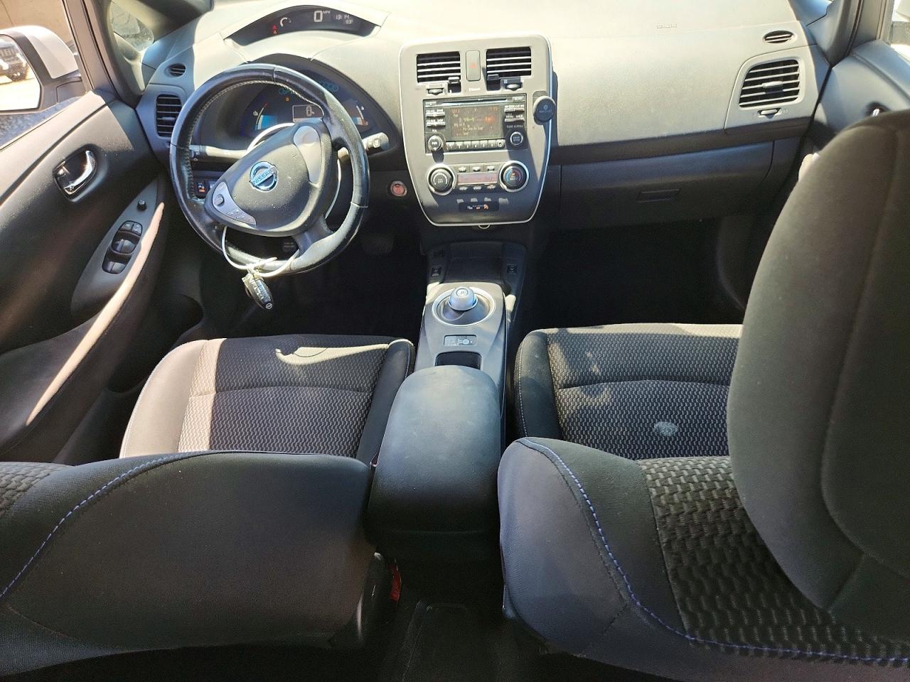 2013 NISSAN LEAF