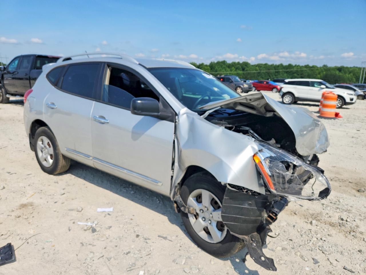 2014 NISSAN ROGUE