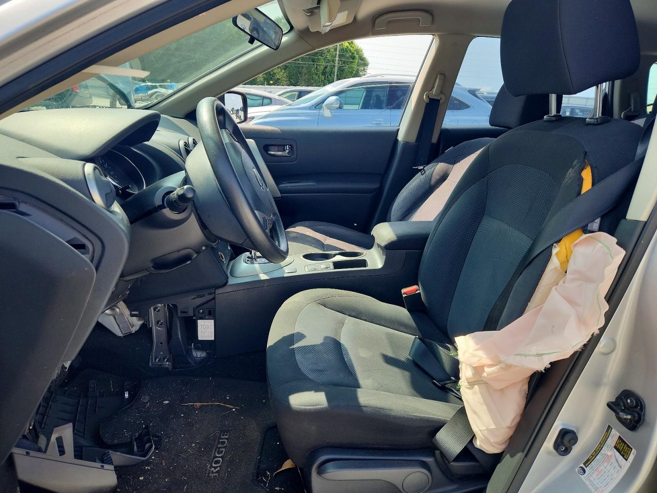 2014 NISSAN ROGUE