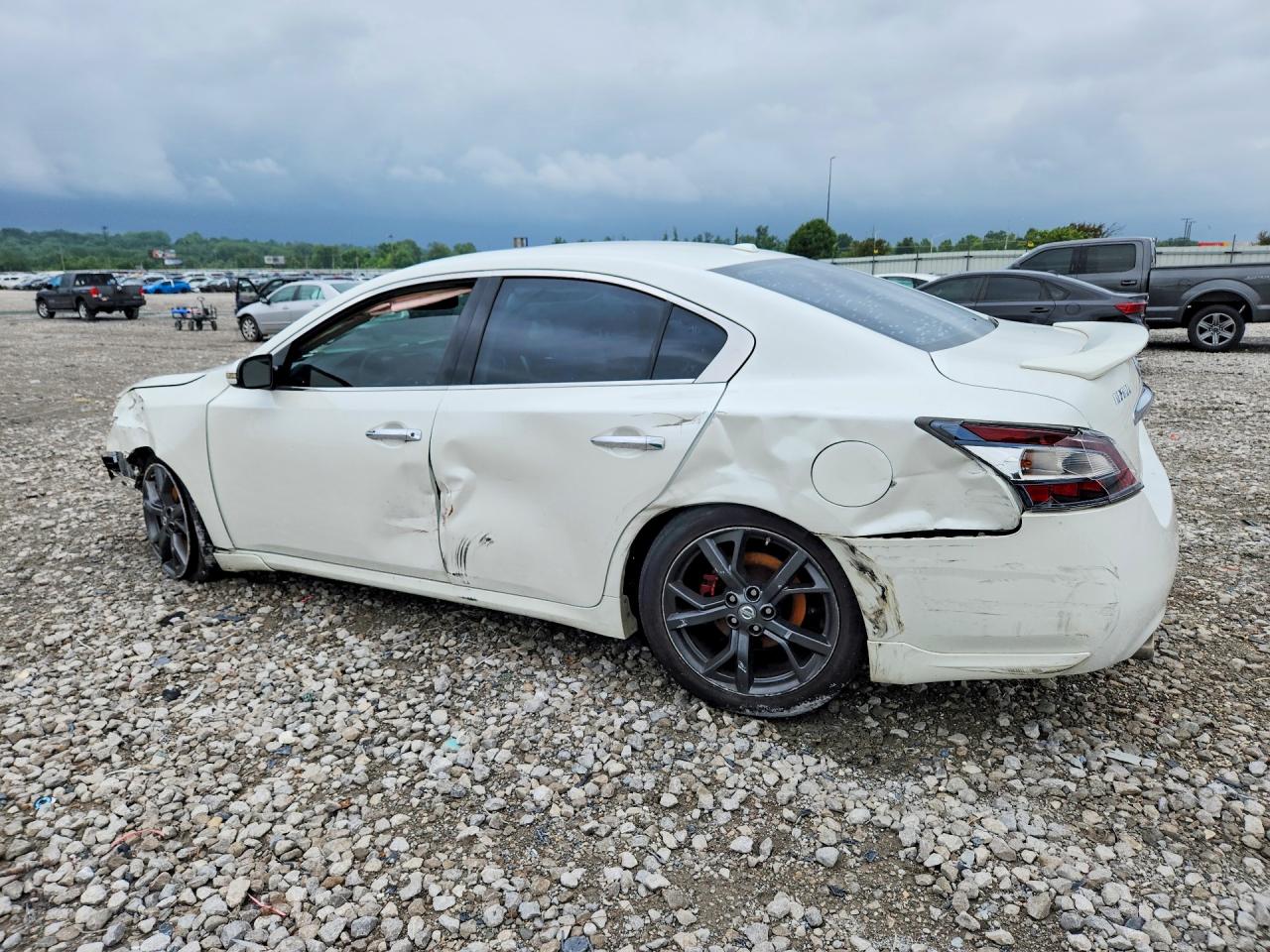2014 NISSAN MAXIMA