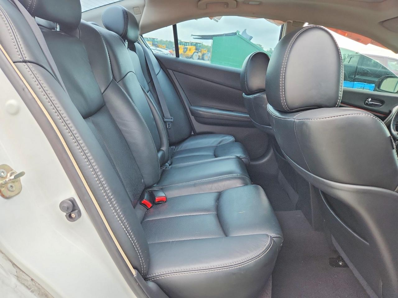 2014 NISSAN MAXIMA