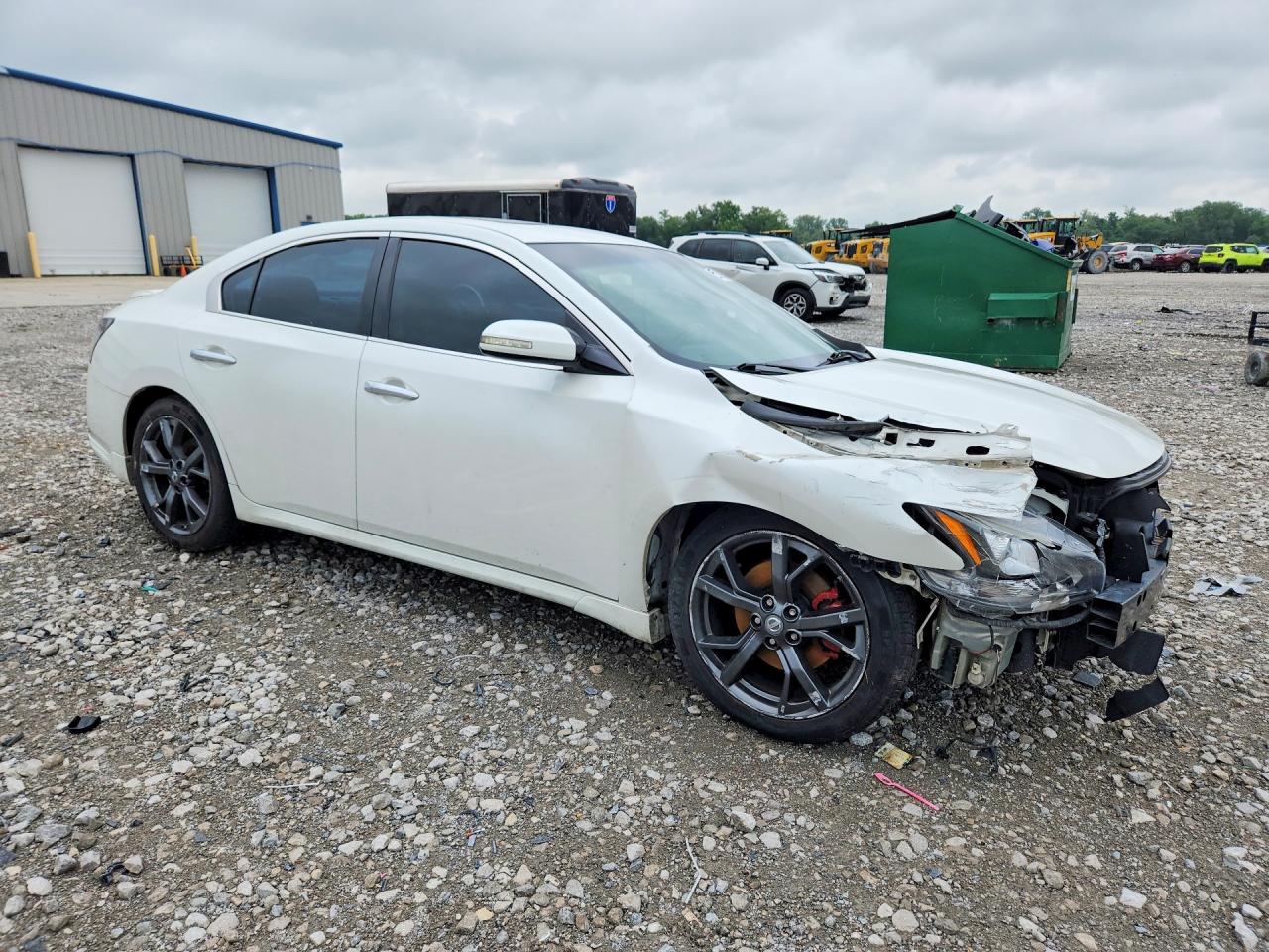 2014 NISSAN MAXIMA