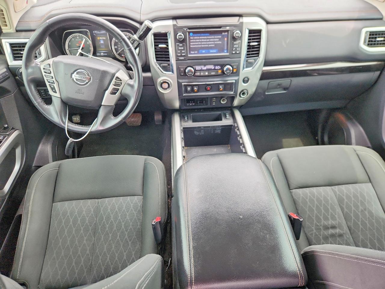 2017 NISSAN TITAN