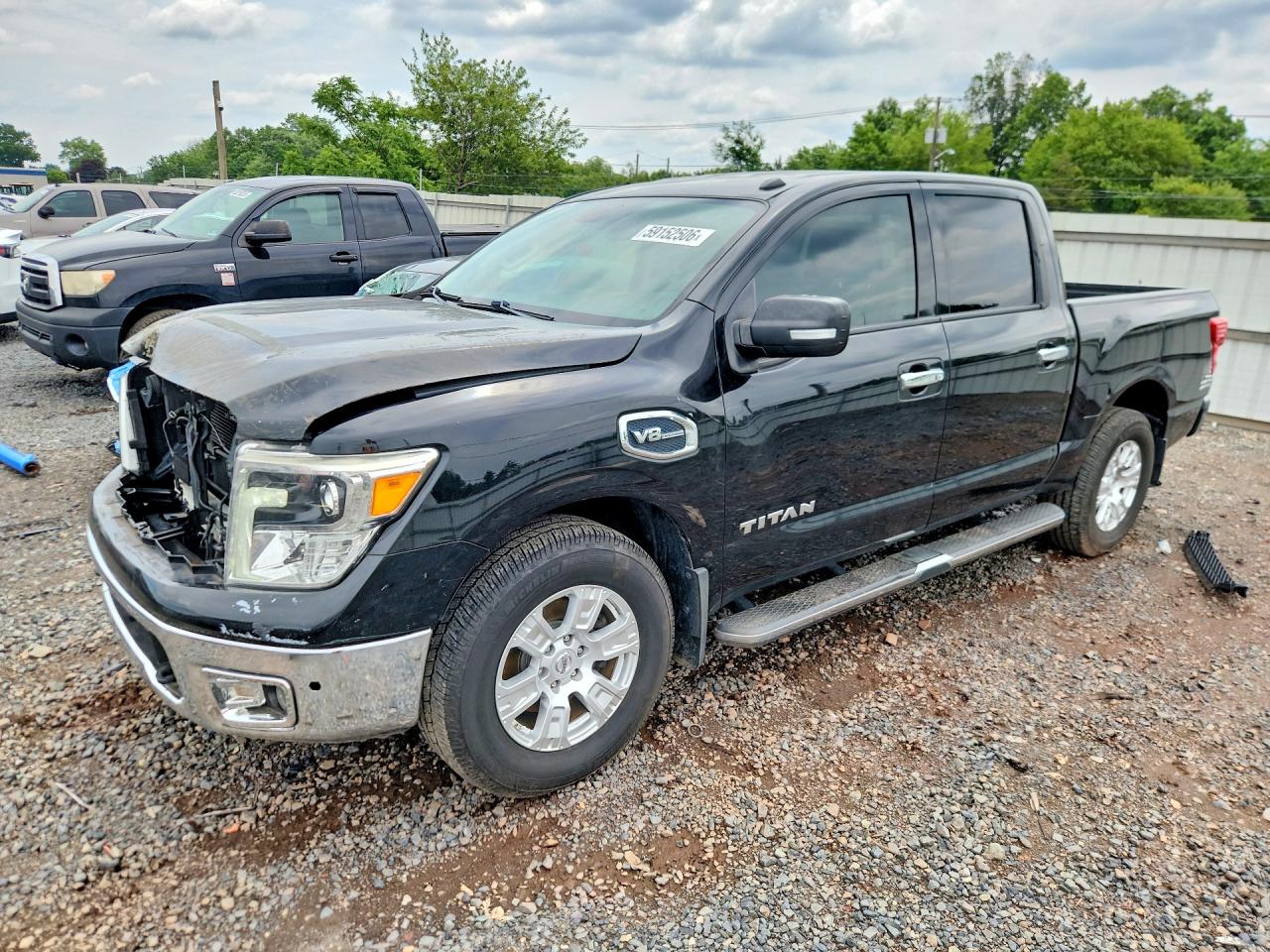 2017 NISSAN TITAN