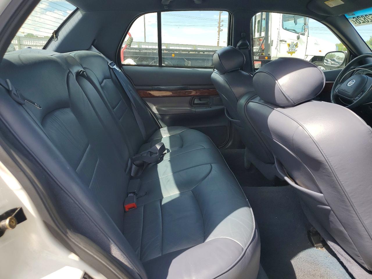 2001 MERCURY GRMARQUIS