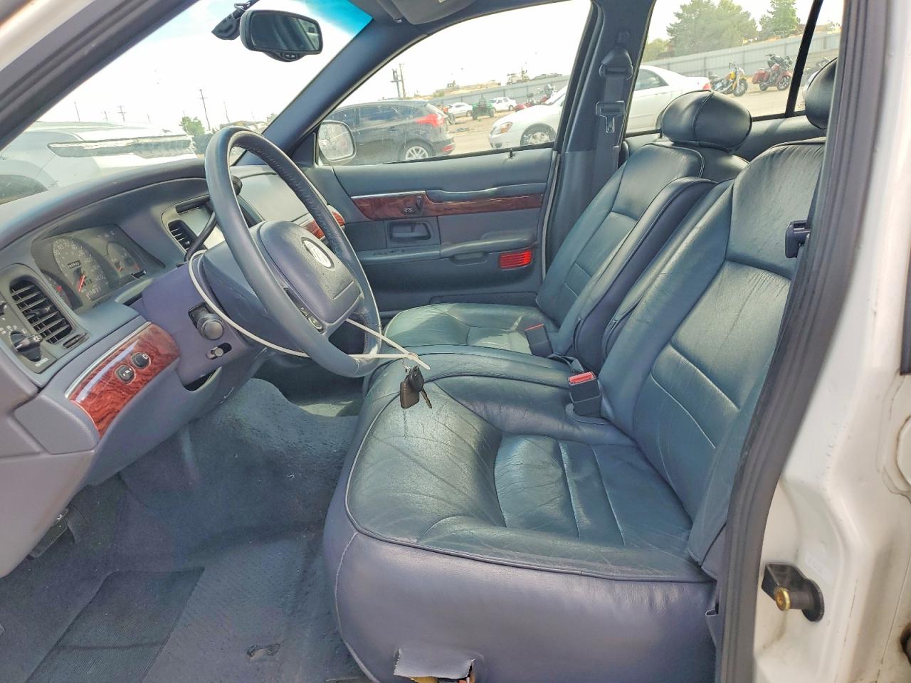 2001 MERCURY GRMARQUIS