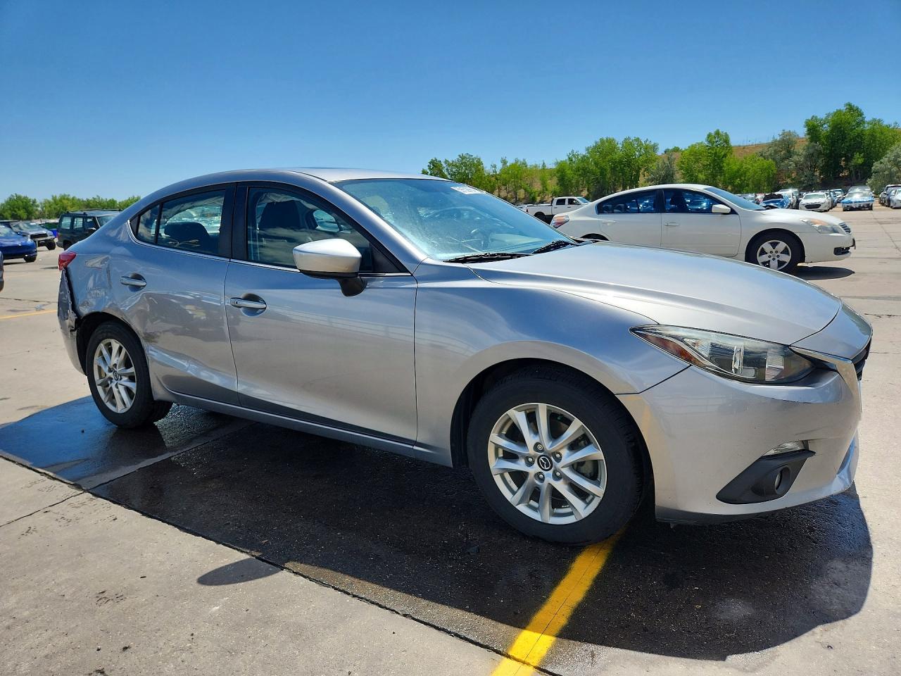2015 MAZDA 3