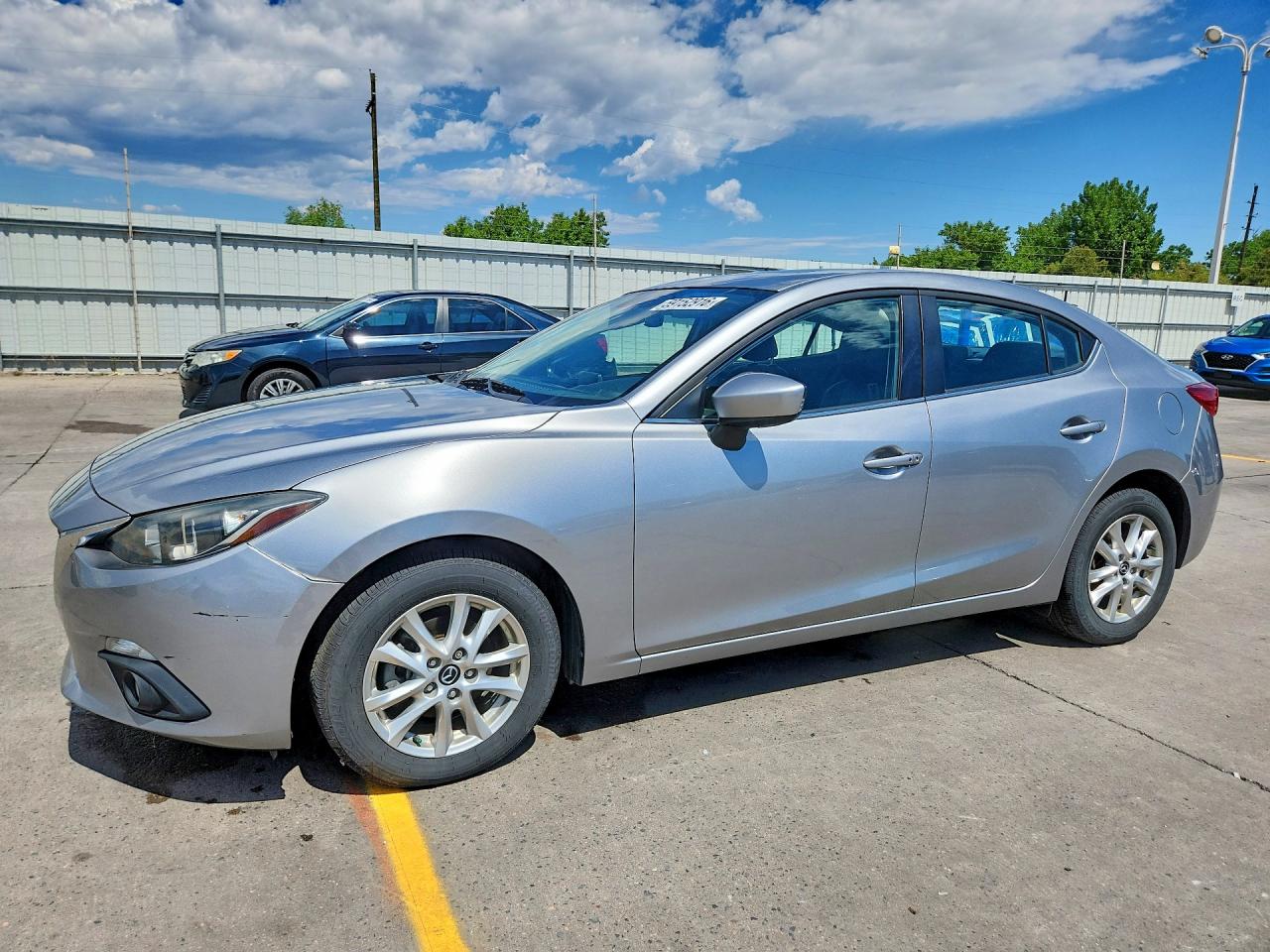 2015 MAZDA 3