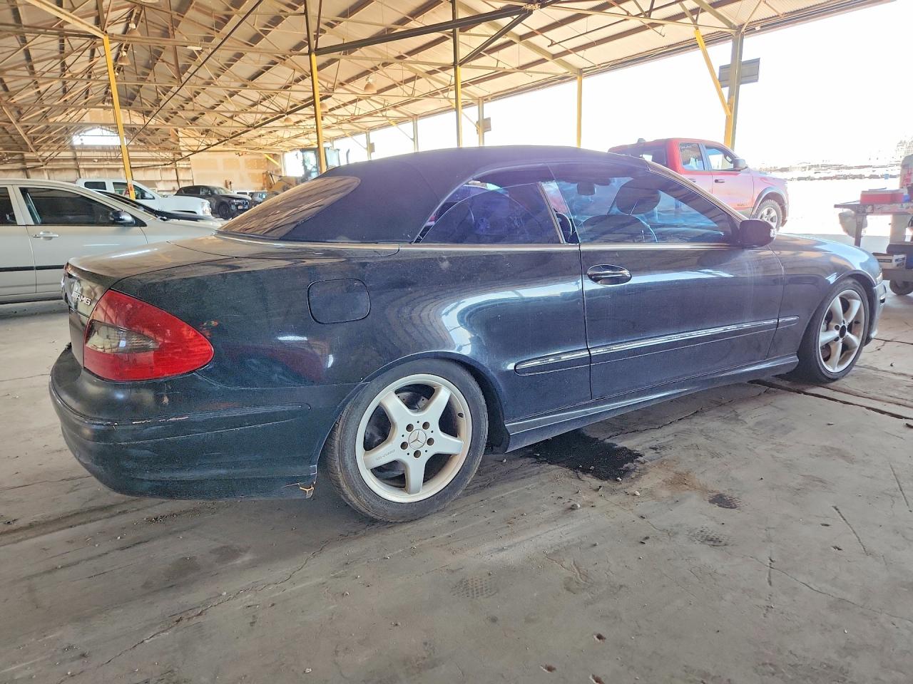 2004 MERCEDES-BENZ CLK-CLASS
