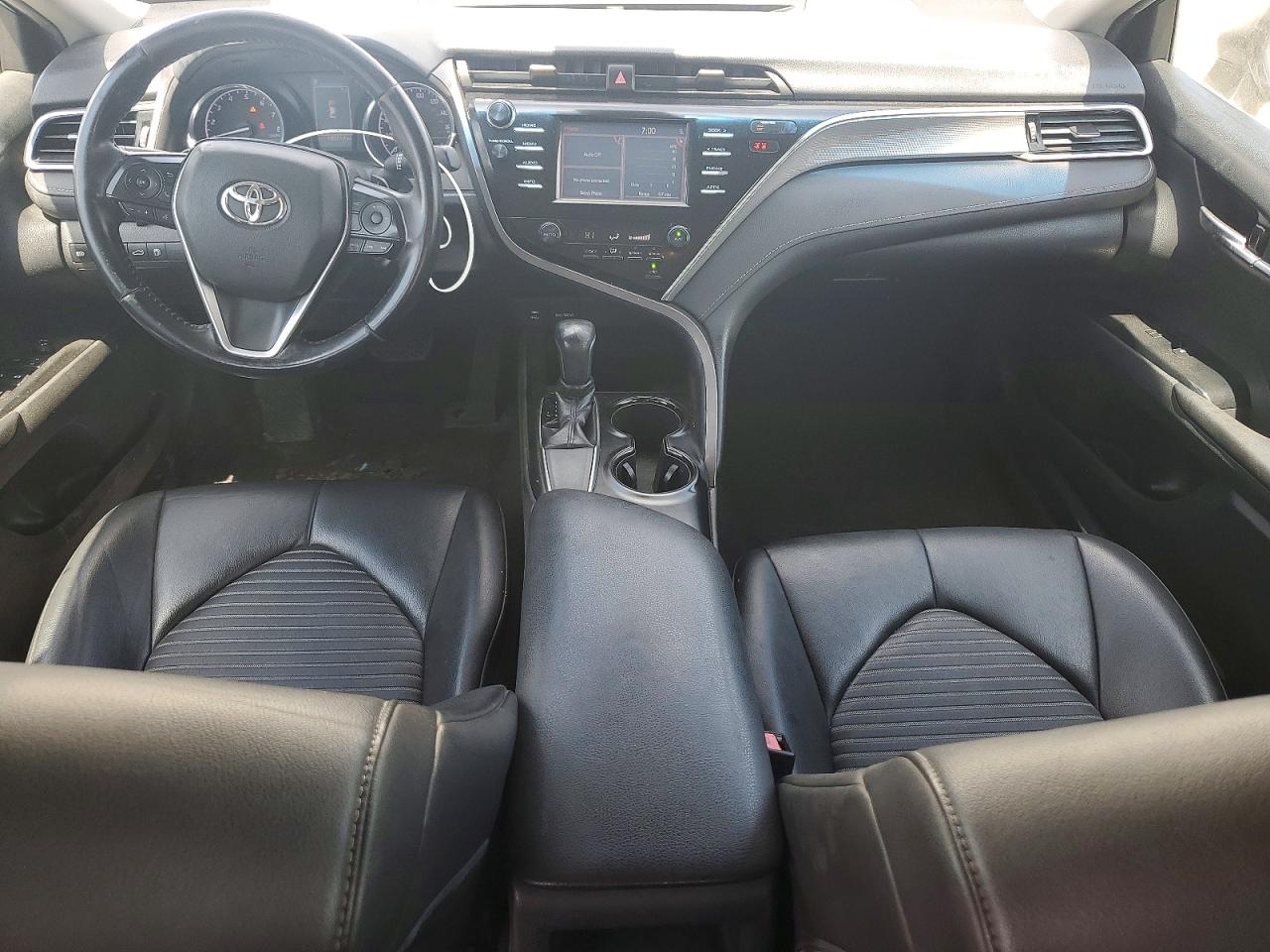 2018 TOYOTA CAMRY