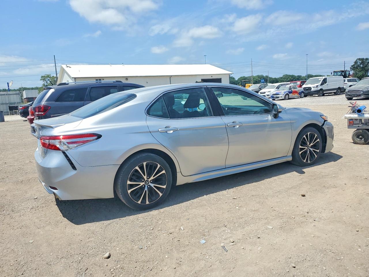 2018 TOYOTA CAMRY