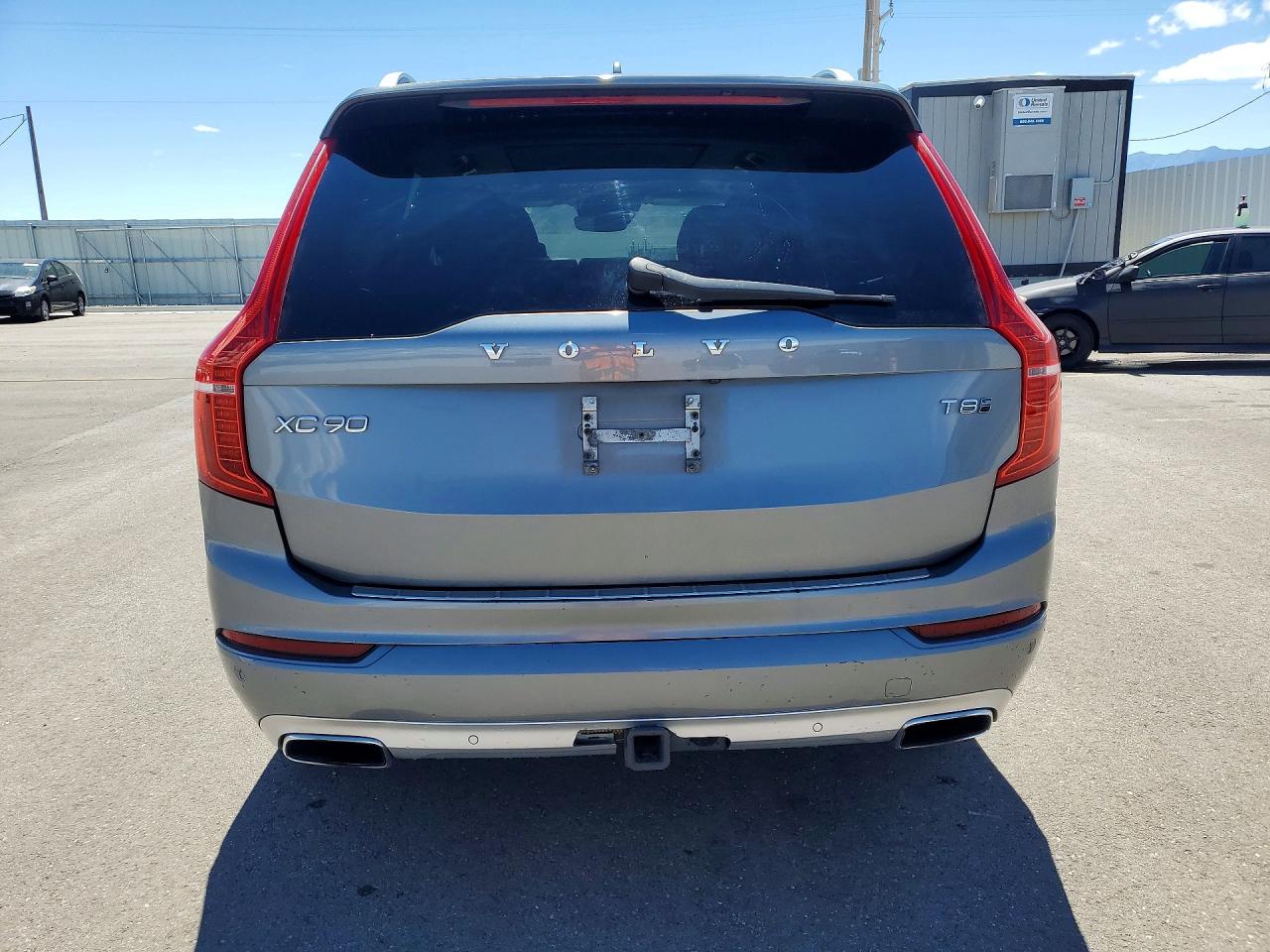 2016 VOLVO XC90
