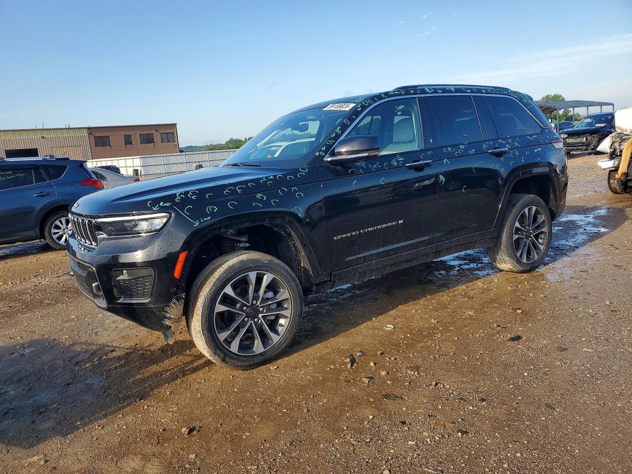 2023 JEEP CHEROKEE