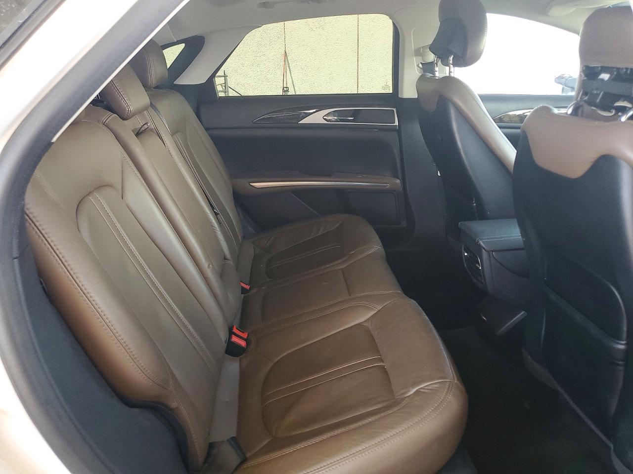 2016 LINCOLN MKZ