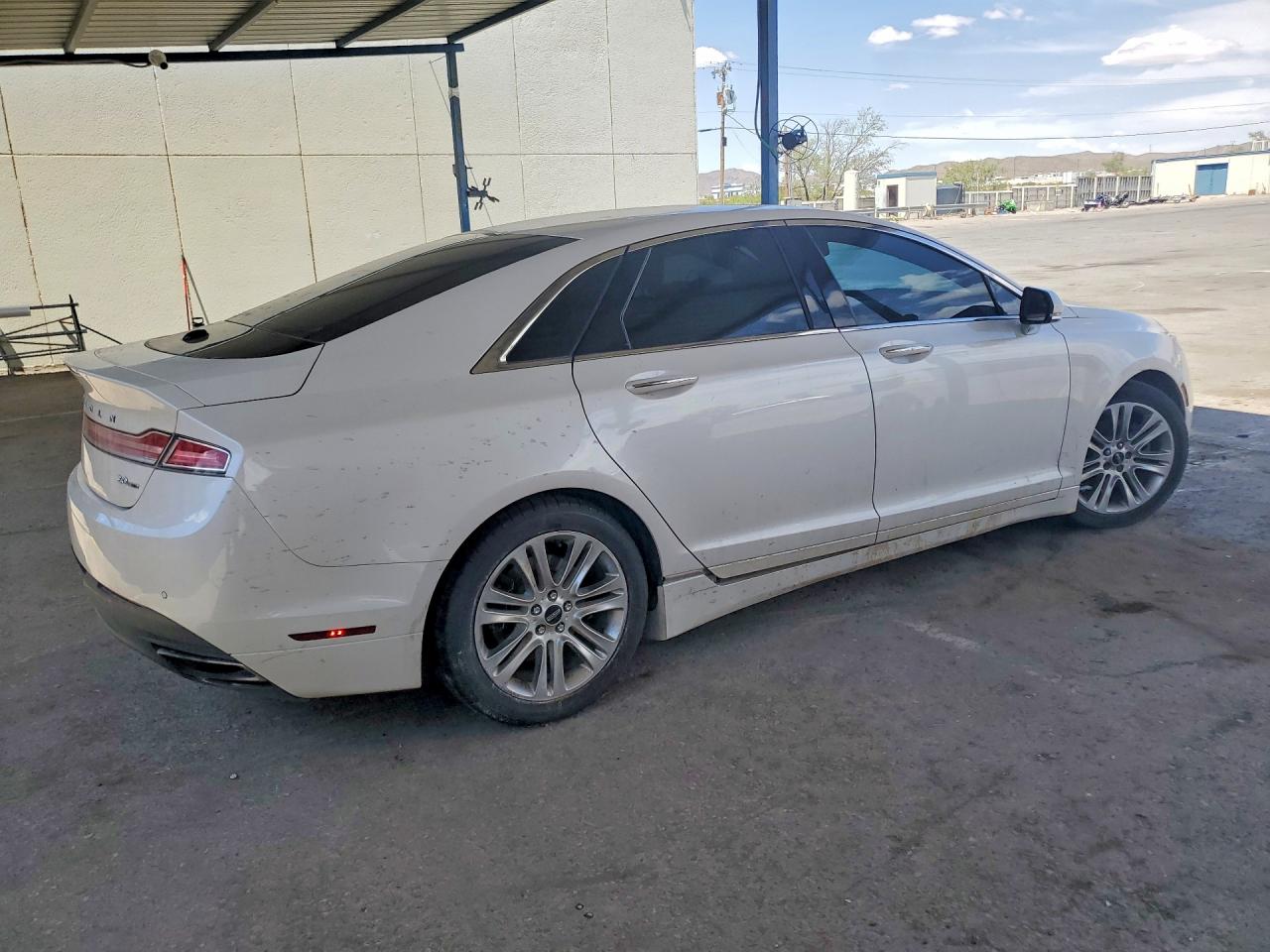 2016 LINCOLN MKZ