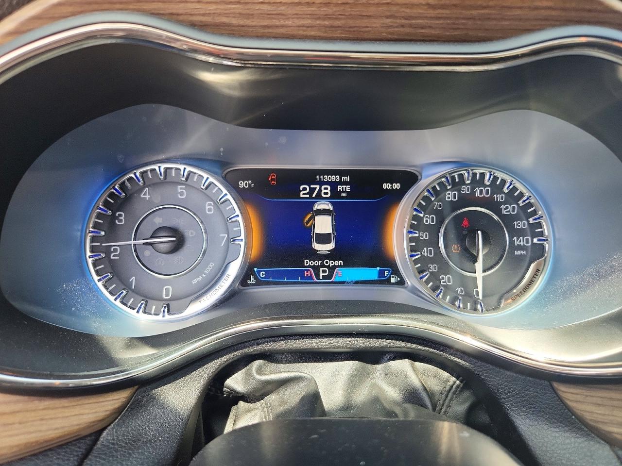 2015 CHRYSLER 200