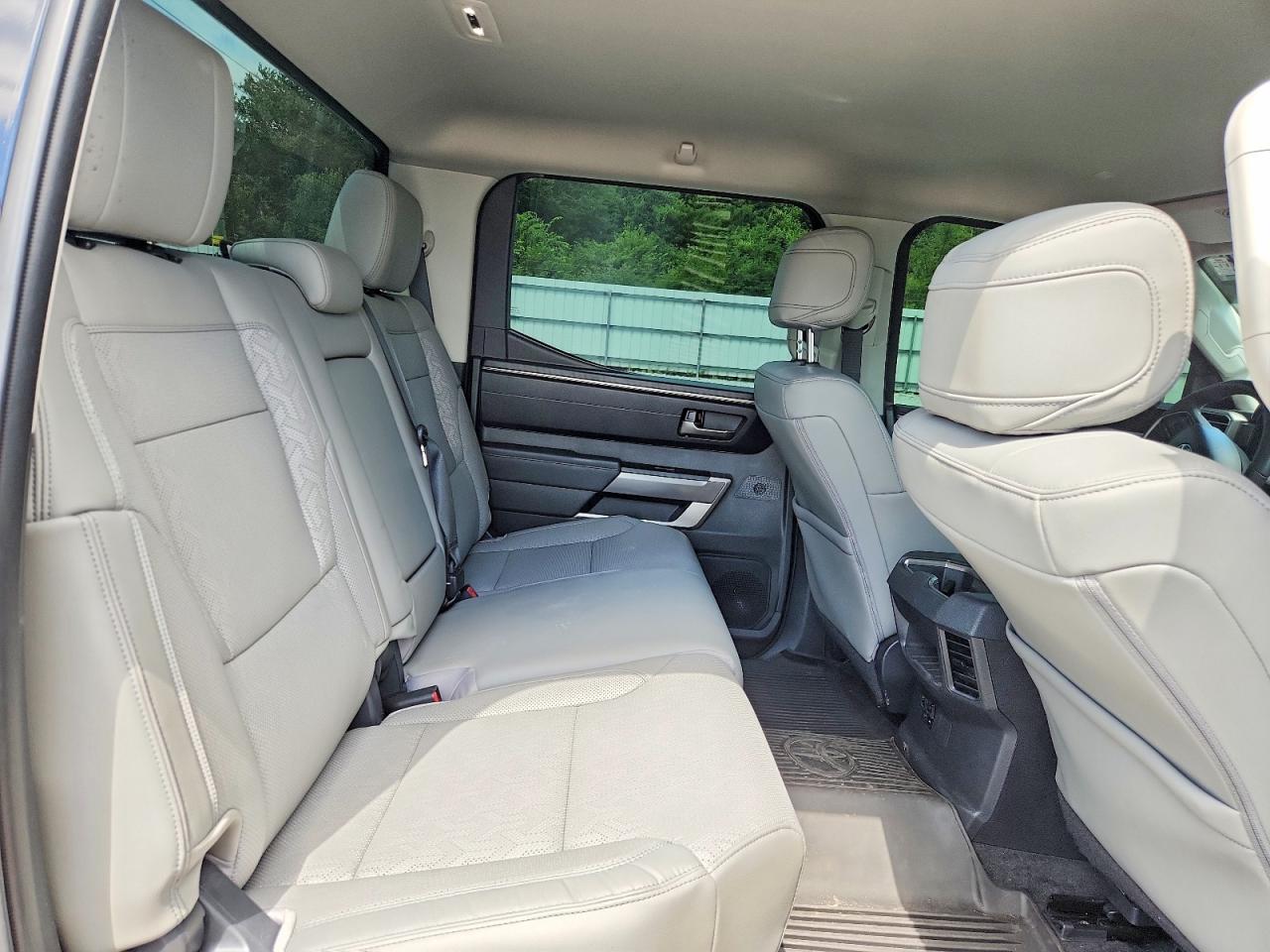 2024 TOYOTA TUNDRA