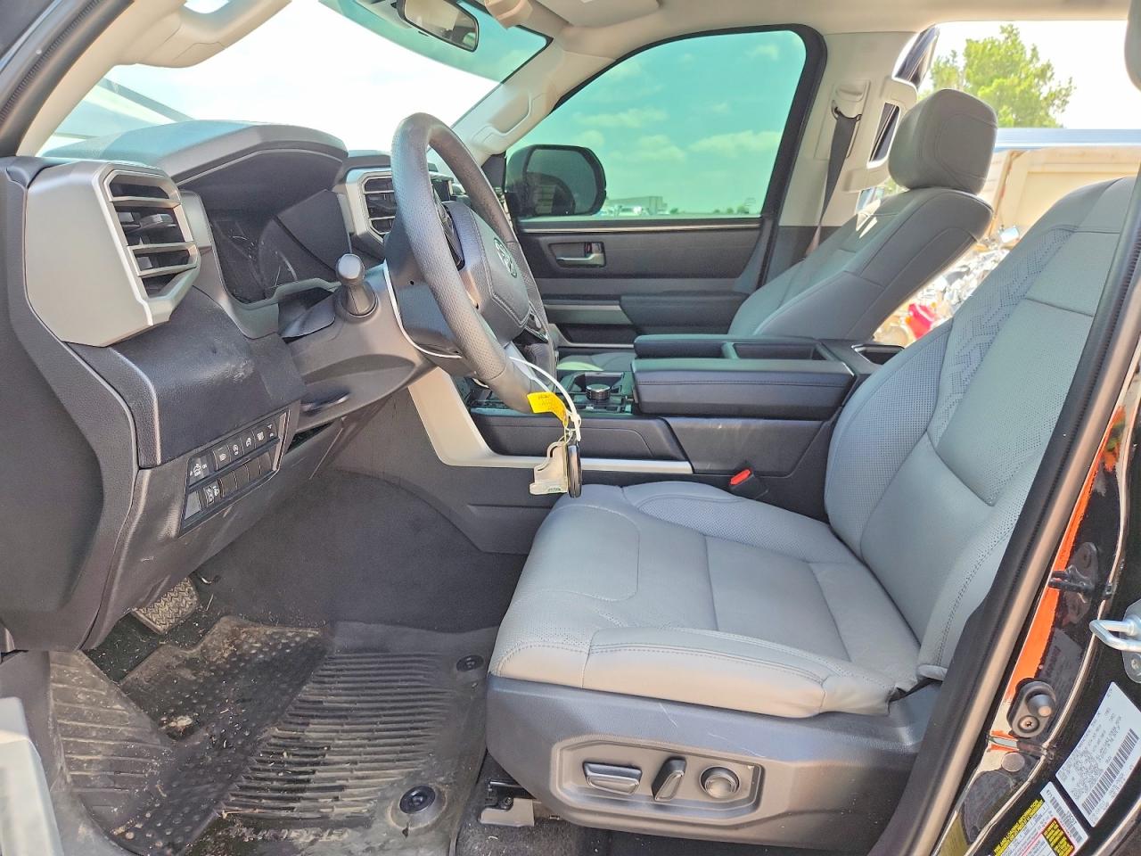 2024 TOYOTA TUNDRA