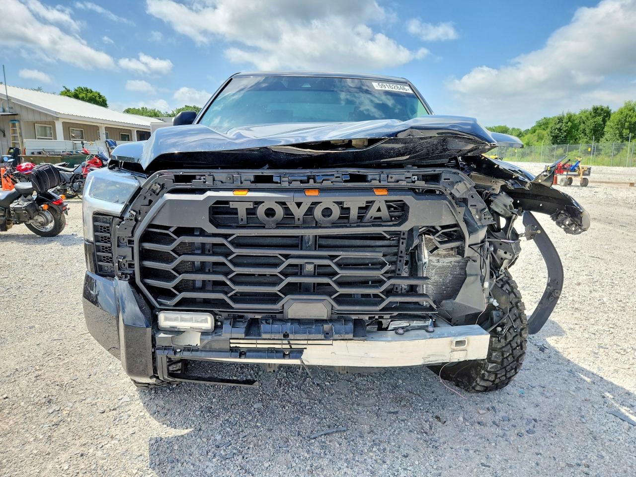 2024 TOYOTA TUNDRA