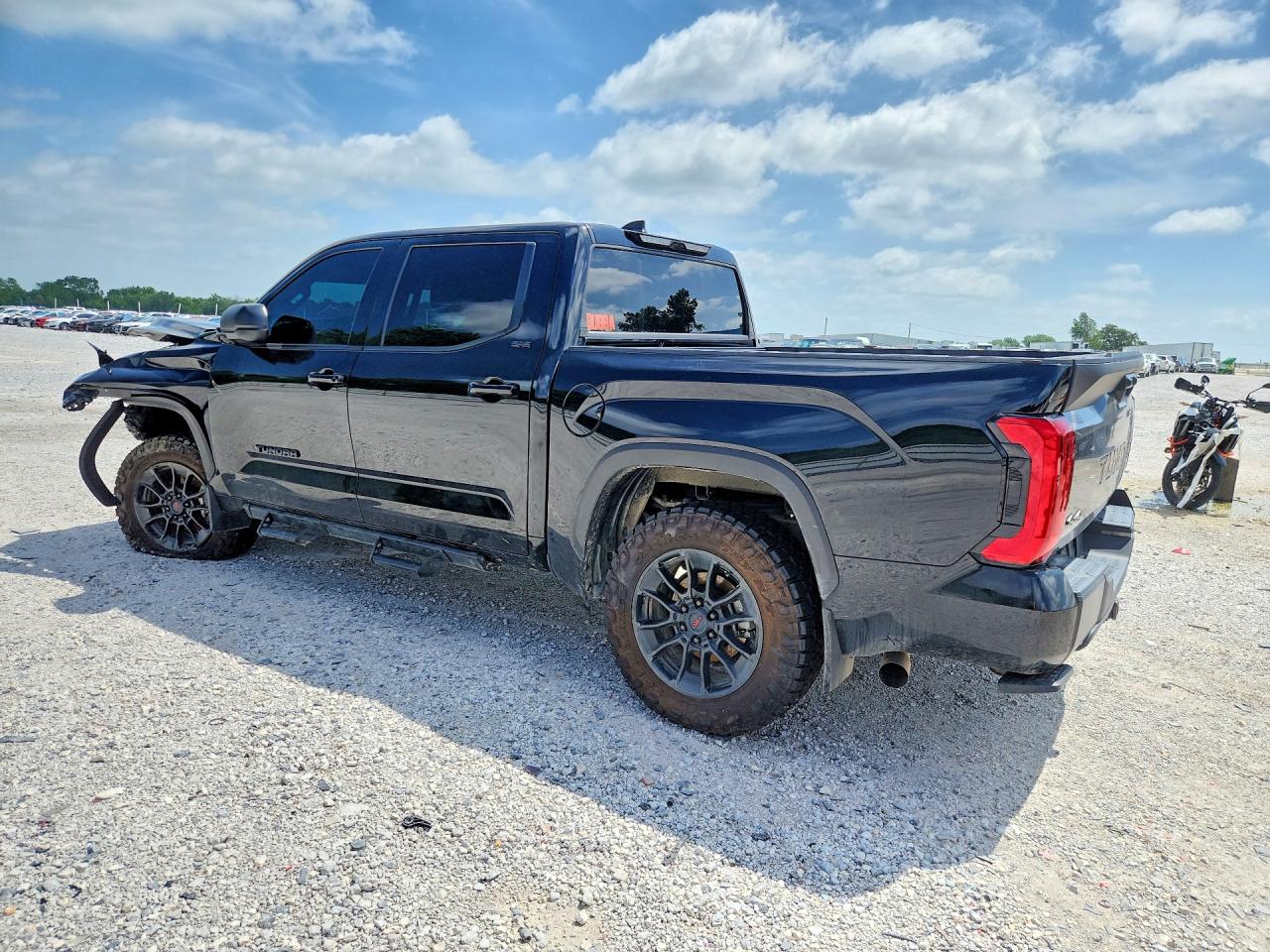 2024 TOYOTA TUNDRA