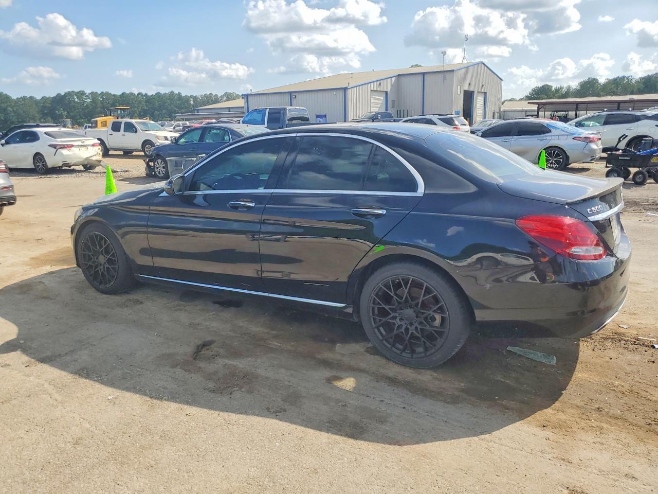 2016 MERCEDES-BENZ C-CLASS