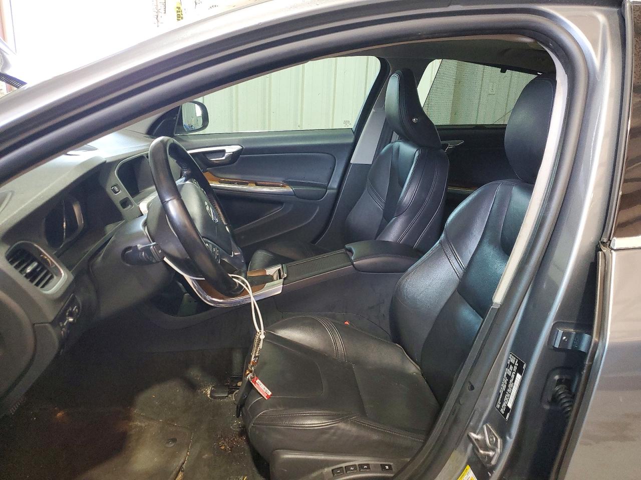 2016 VOLVO S60