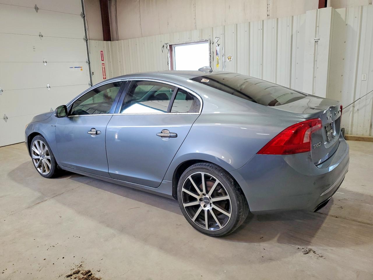 2016 VOLVO S60