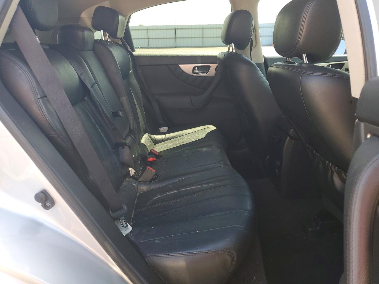 2017 INFINITI QX70 BASE
