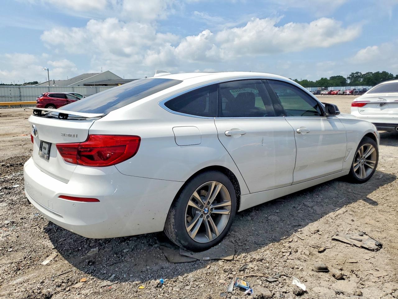 2018 BMW 3 SERIES
