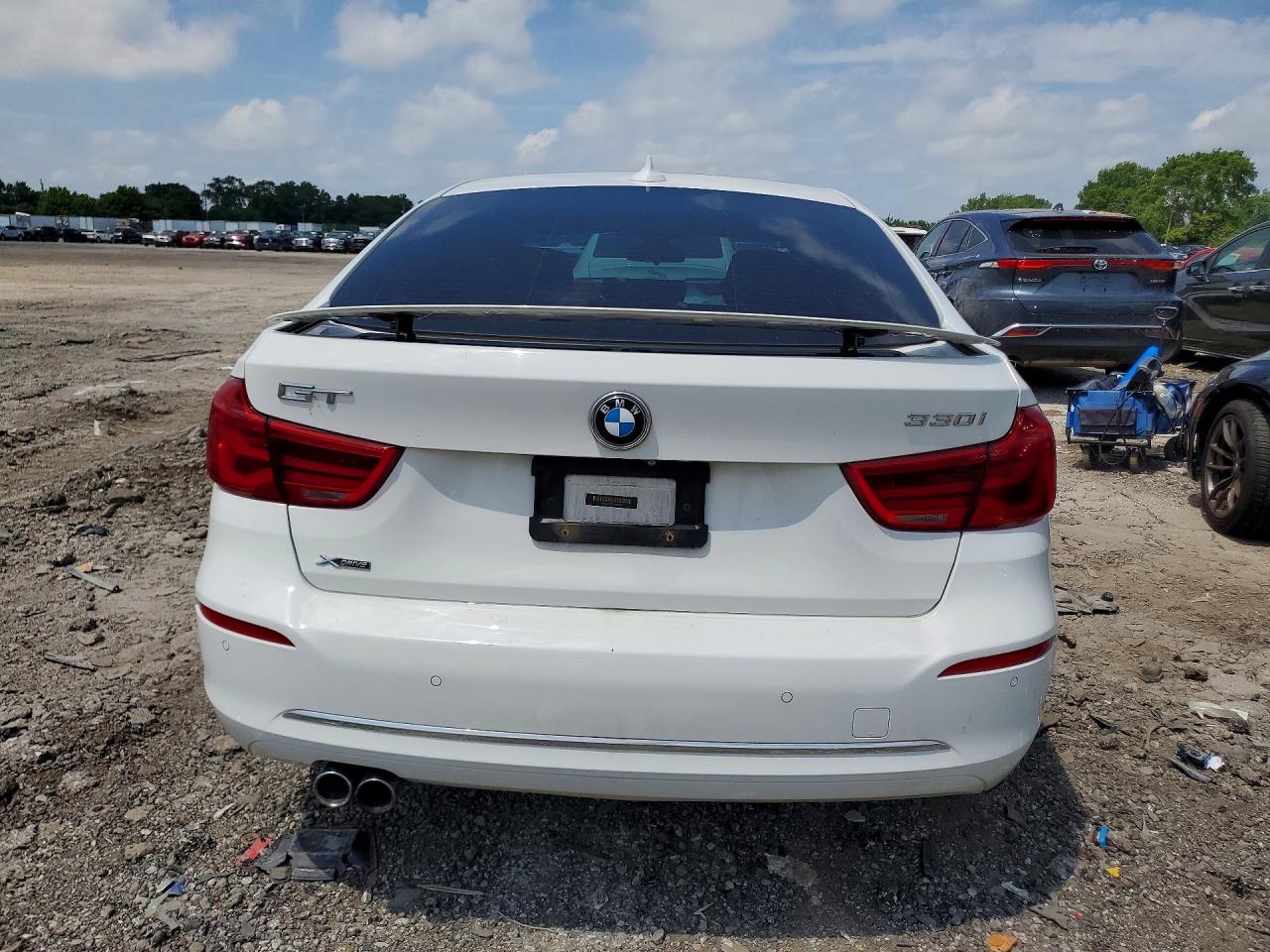 2018 BMW 3 SERIES