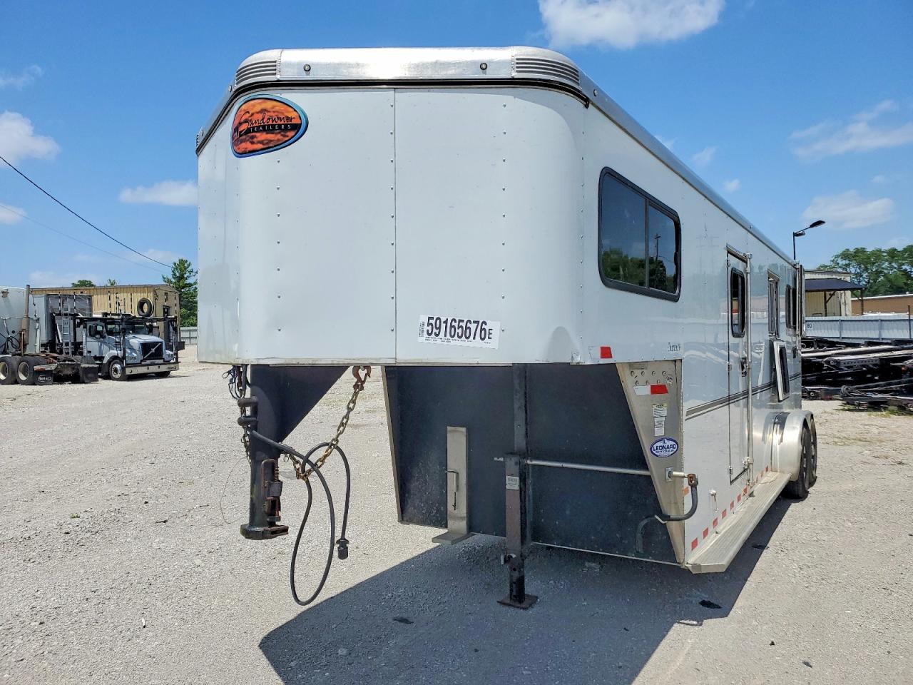 2016 SUNDOWNER TRAILER