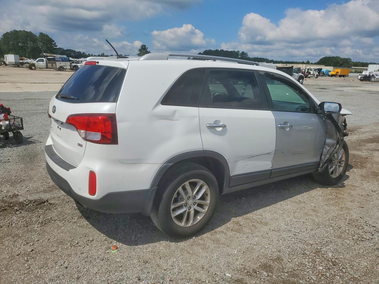 2015 KIA SORENTO