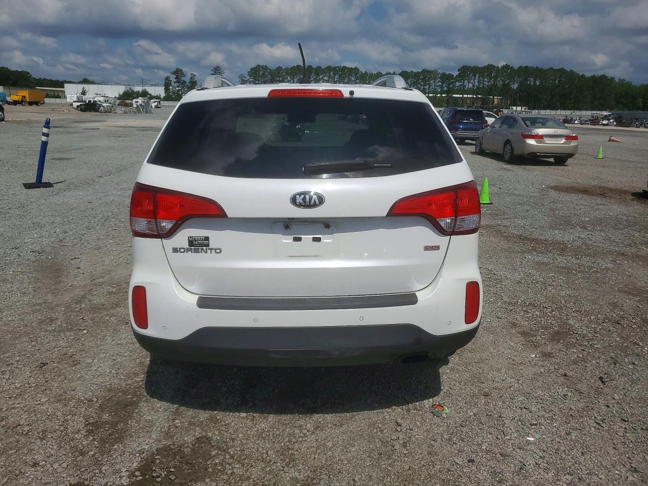 2015 KIA SORENTO