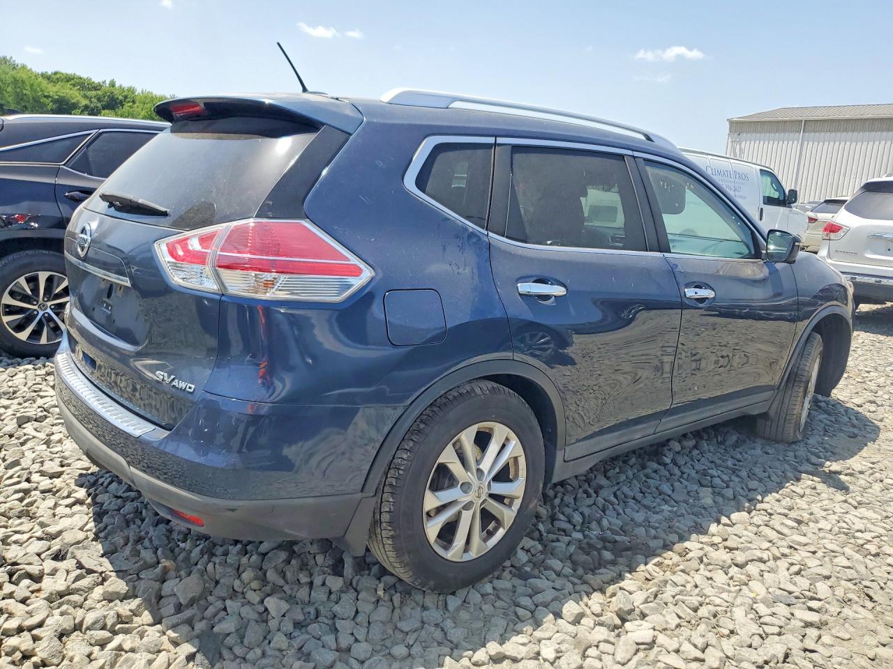 2016 NISSAN ROGUE