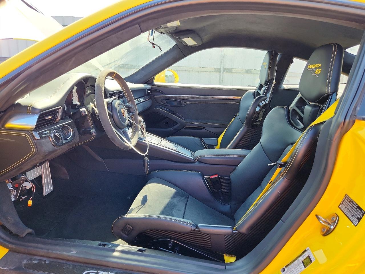 2018 PORSCHE 911