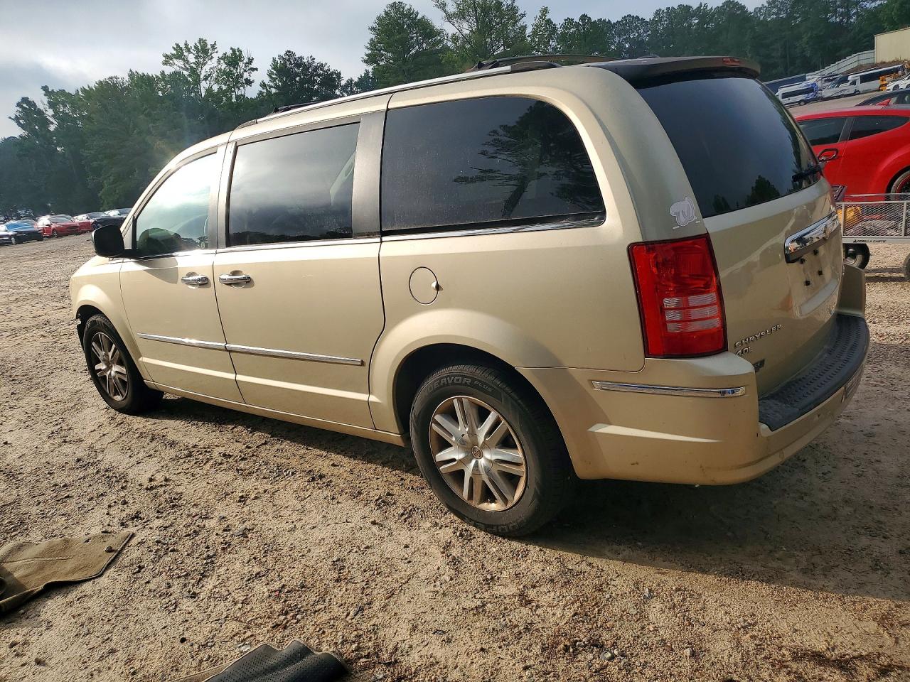 2010 CHRYSLER MINIVAN