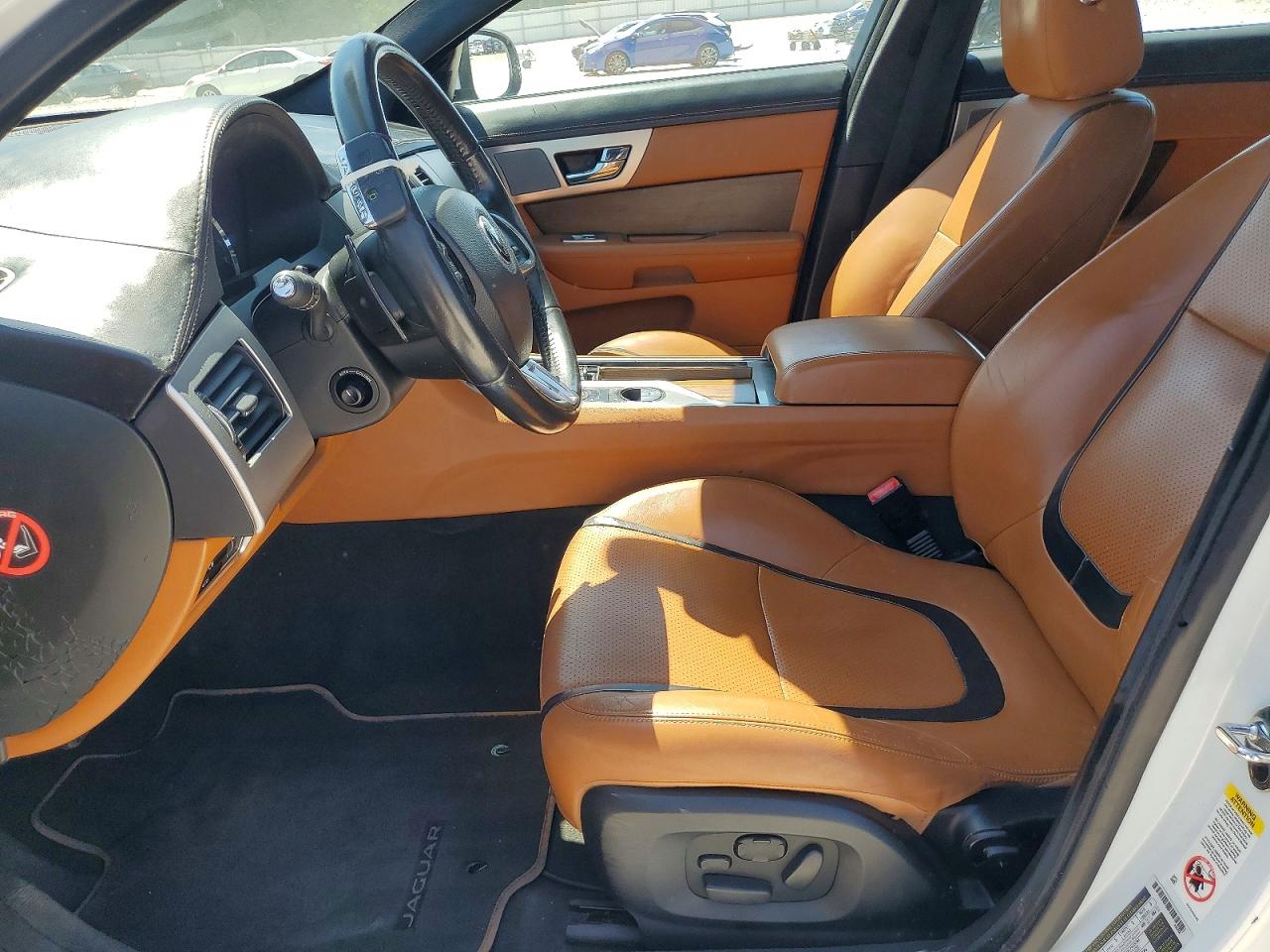 2014 JAGUAR XF