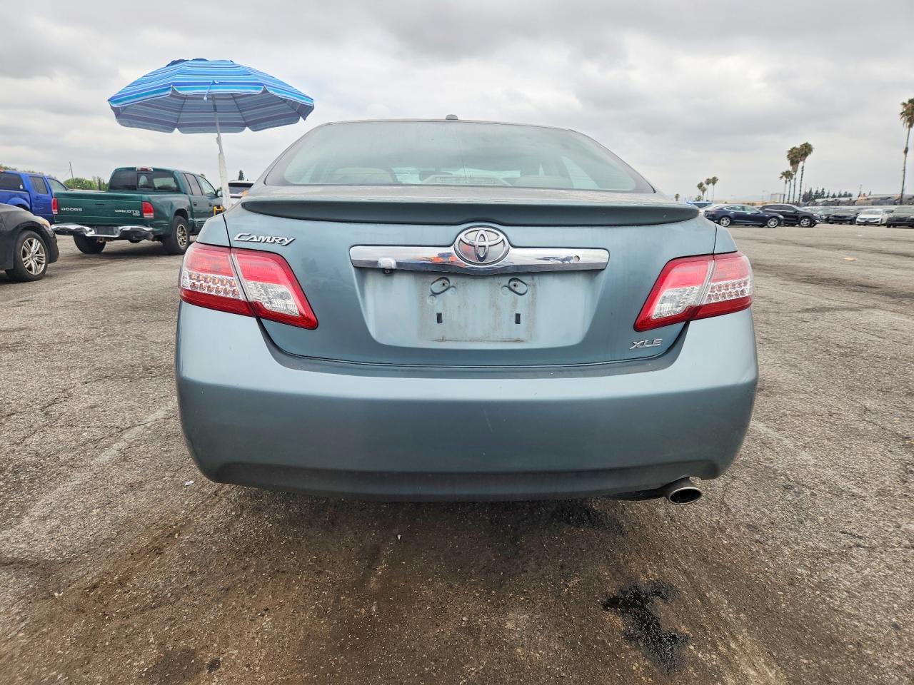 2011 TOYOTA CAMRY