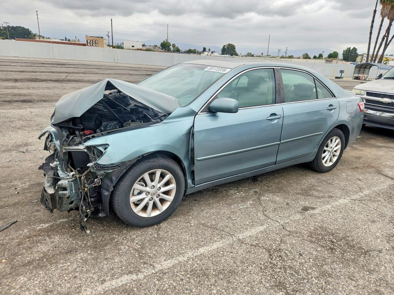 2011 TOYOTA CAMRY