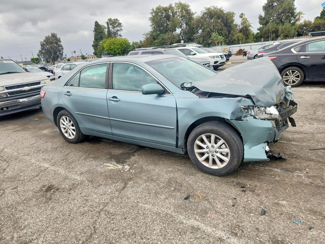 2011 TOYOTA CAMRY