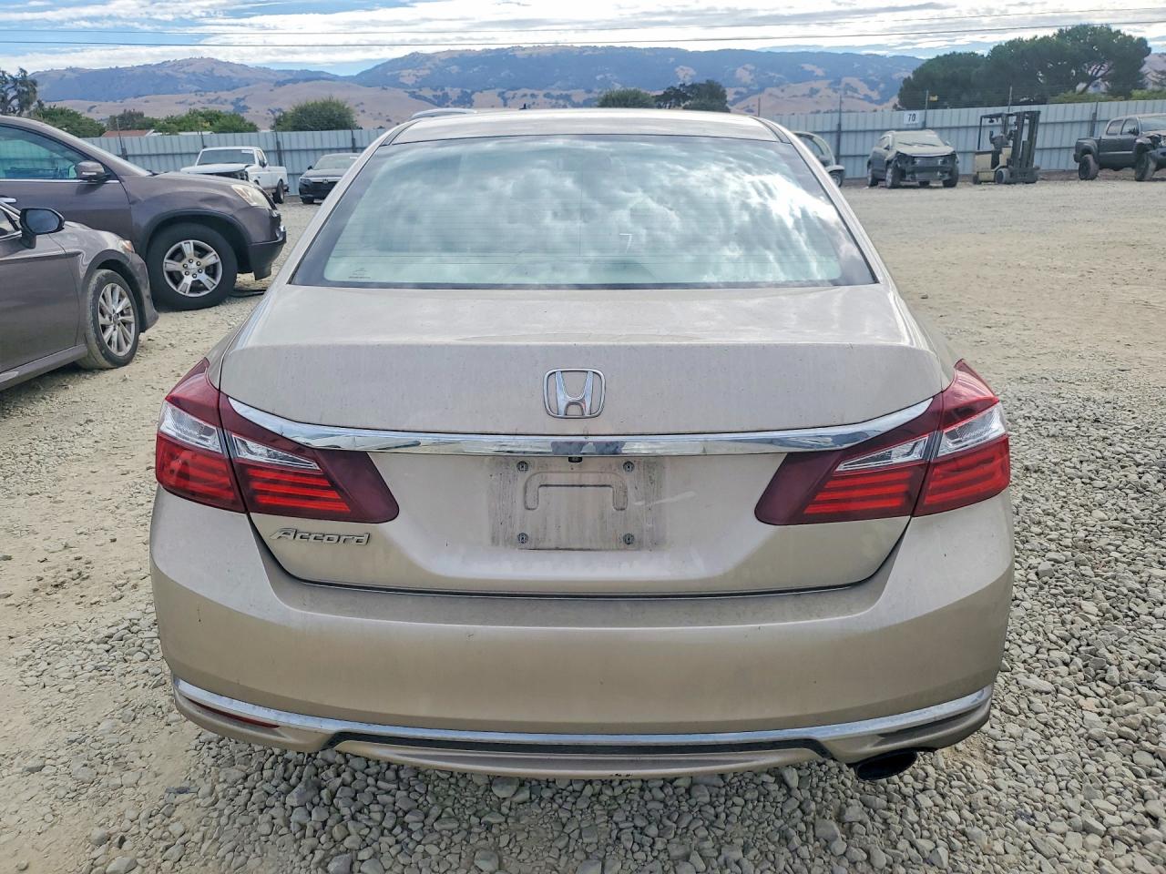 2016 HONDA ACCORD