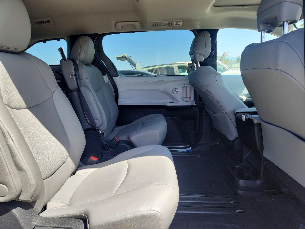 2026 TOYOTA SIENNA